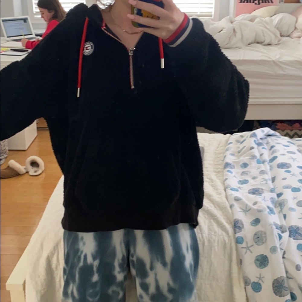 Oversized Fuzzy Tommy Hillfiger quarter zip